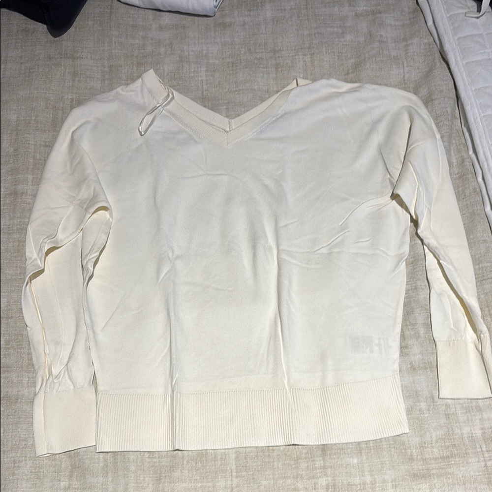 Elegant Cream V-Neck Sweater